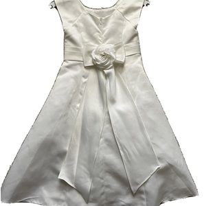 Ivory Flower girl dress.  Size 2 (little girl)